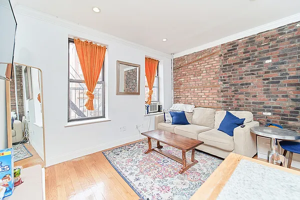 Rented by Living New York | media 17