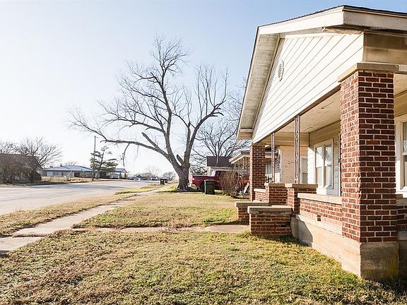 4th image of 516 E Oklahoma Ave