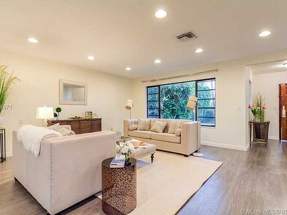 4th image of 4465 Sheridan Ave
