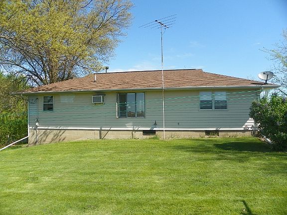 3rd image of 143 W Summit St
