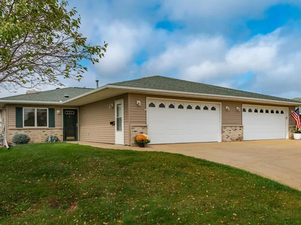 1821 Clubhouse Dr NE, Stewartville, MN 55976