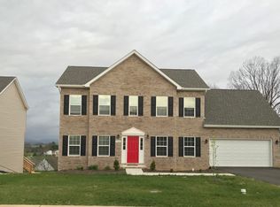 2905 Adam Dr, Vinton, VA