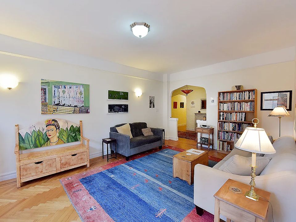 1st image of 687 W 204th St APT 4D