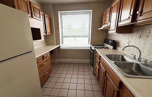 3654 Middleton Ave Photo 1