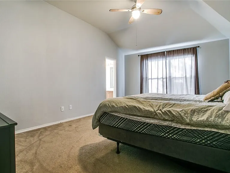 2867 Park Place Dr — Photo 14
