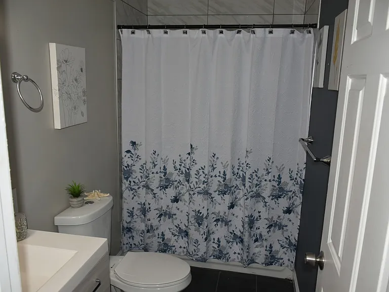108 Mermaid Ln — Photo 10
