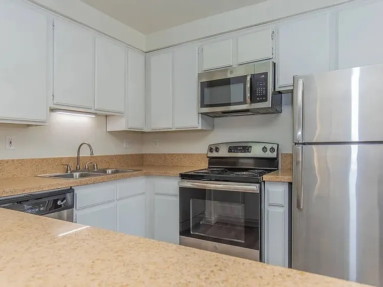 Beechwood Apartment Homes — Photo 36