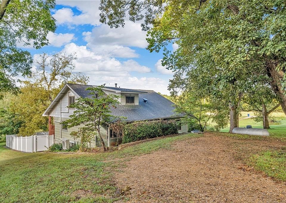 1st image of 5365 Saratoga Dr