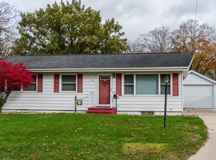 1199 4th St, Marion, IA 52302