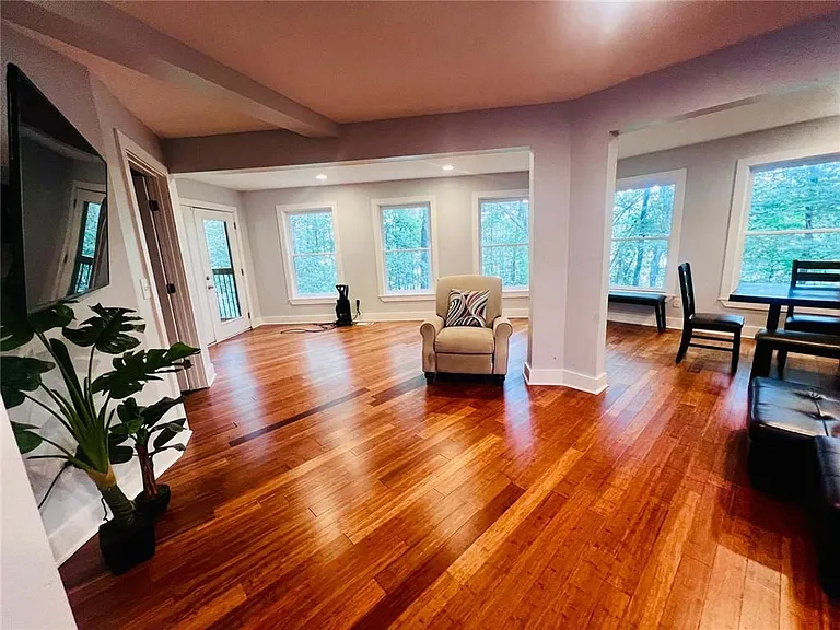 235 Moss Overlook Rd — Photo 6