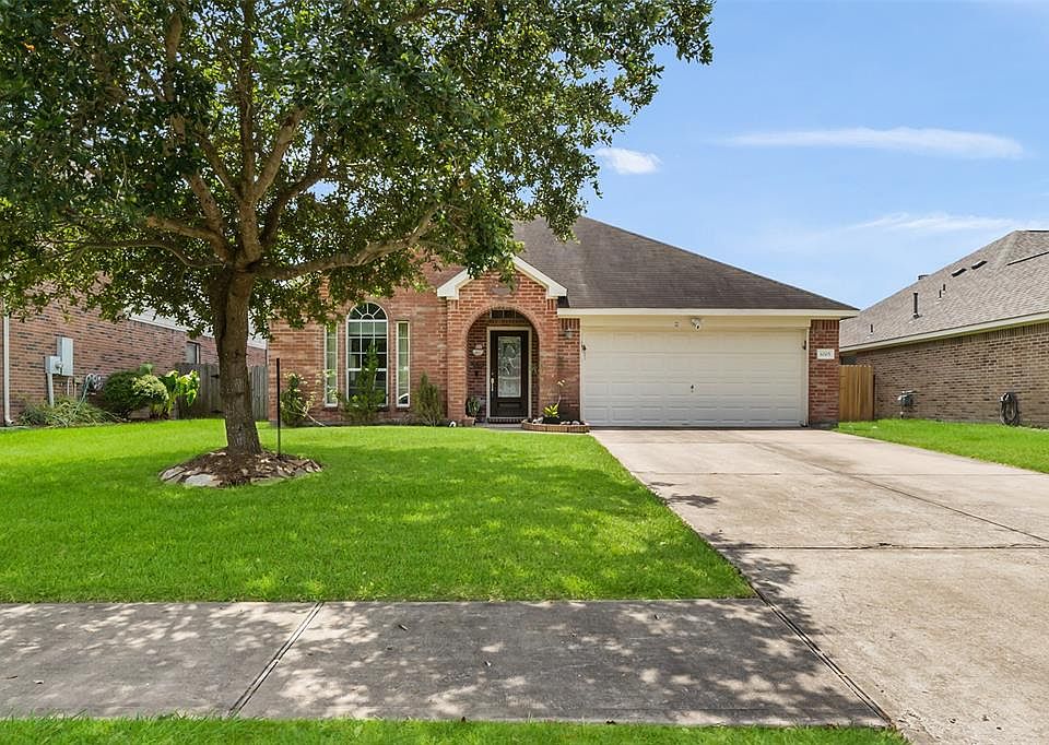 1st image of 1005 Brazos Ct