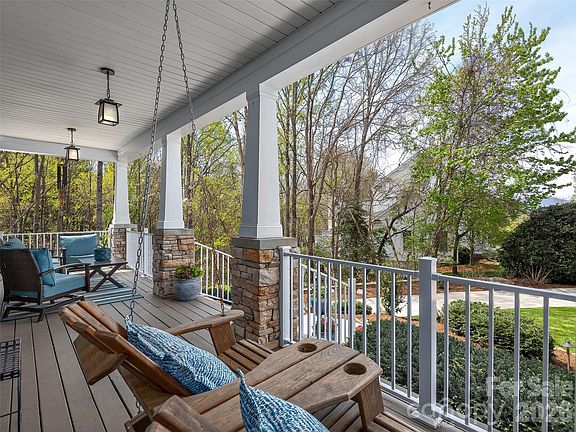 4th image of 21 Rosebay Ln