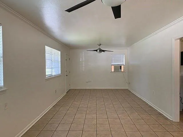 4518 Park Dr S — Photo 3