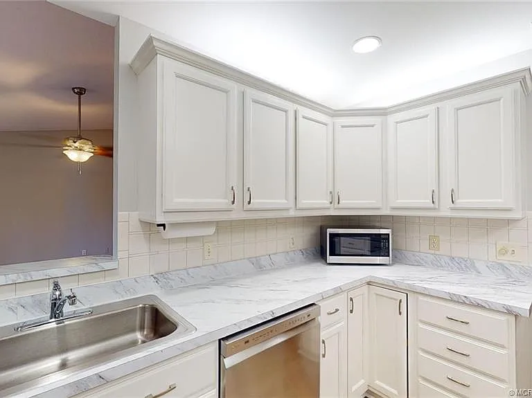 2881 SE Nance St — Photo 10