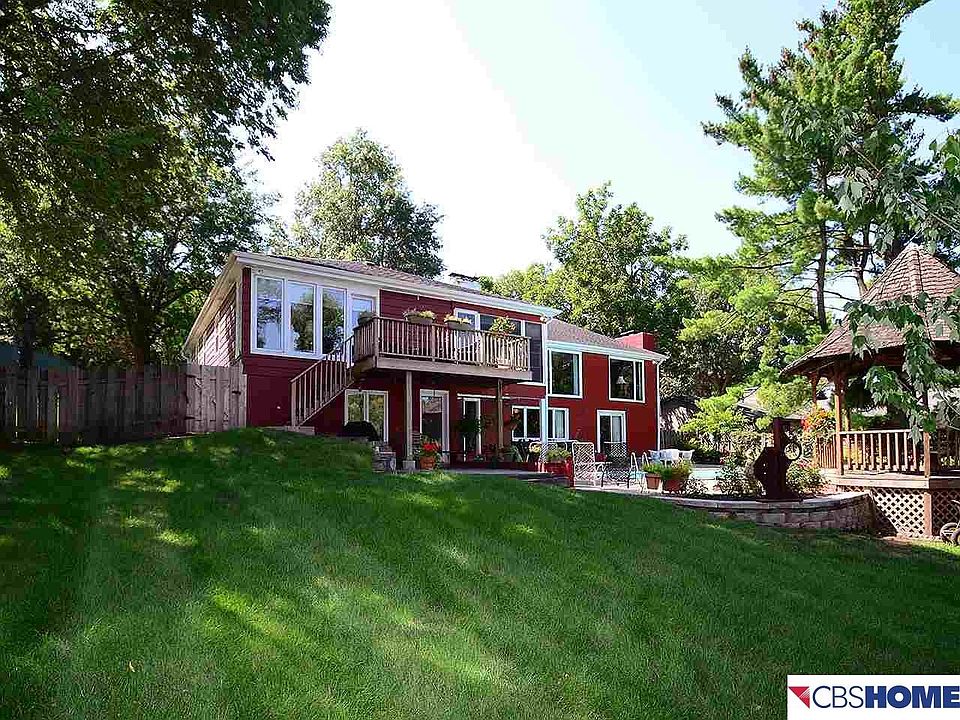 10404 Rockbrook Rd, Omaha, NE 68124 | Zillow