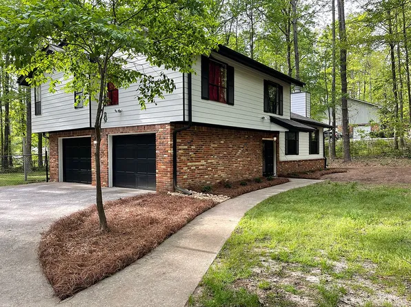 110 Ponderosa Trce, Fayetteville, GA 30214
