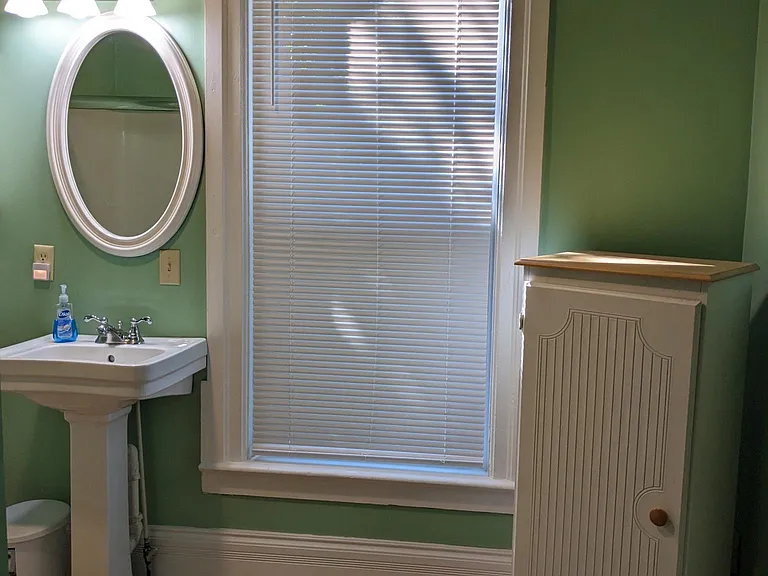 423 Budd St #3 — Photo 9