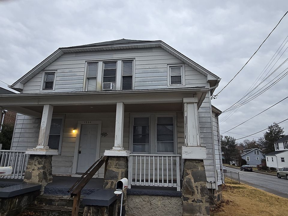 1st image of 1234 Linden Ave #1