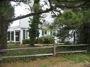 4th image of 691 Bayview Dr