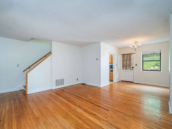 3rd image of 615 Biltmore Ave APT M3