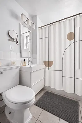 Bathroom, photo 1