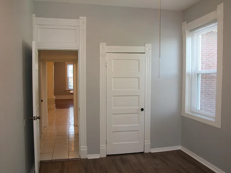7422 Maple Ave #A — Photo 17