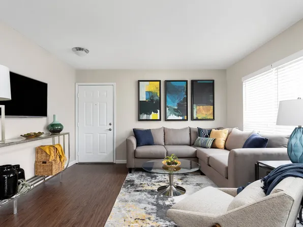 Schirm Farms Apartments