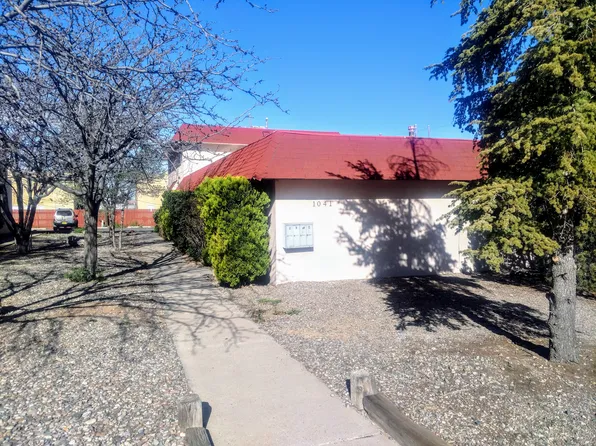 Updated Townhome Style 2 Bed / 1 Bath in the NE Heights, 1041 Utah St NE #C, Albuquerque, NM 87110