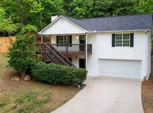 6020 Lakeside Ct, Gainesville, GA 30506