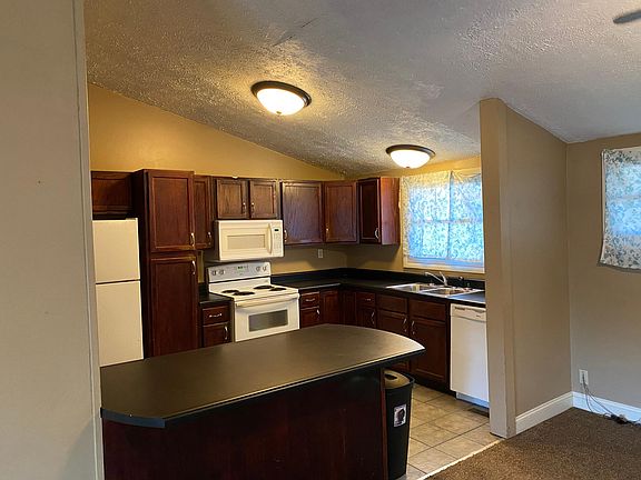 4th image of 1411 Kingston Dr