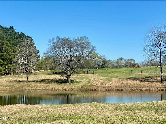 3rd image of 1133 Hancock Rd