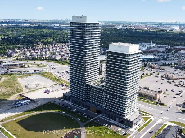15 Skyridge Dr, Brampton, ON