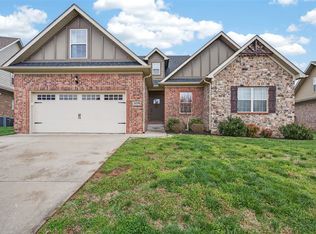 3076 Equestrian Ct, Bowling Green, KY 42104