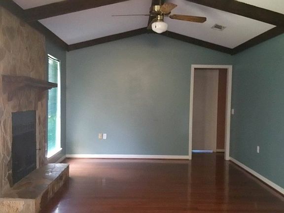 3rd image of 1021 Varnedoe St