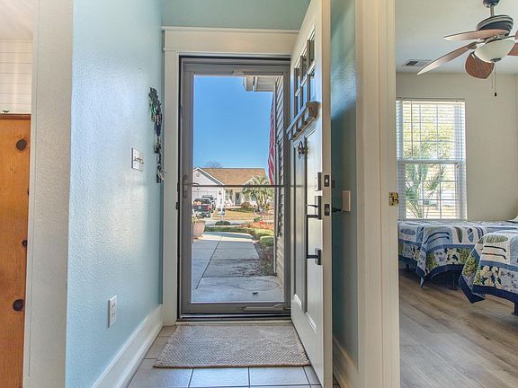 3rd image of 367 Vermillion Dr.