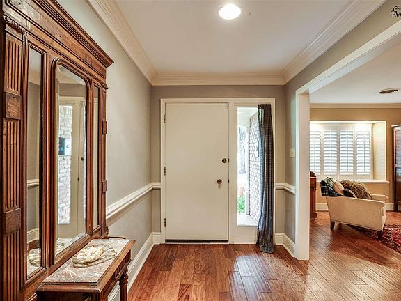 5th image of 2302 Kirk Dr