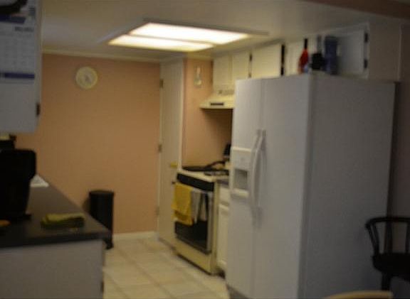 5th image of 7405 Lenox Ct