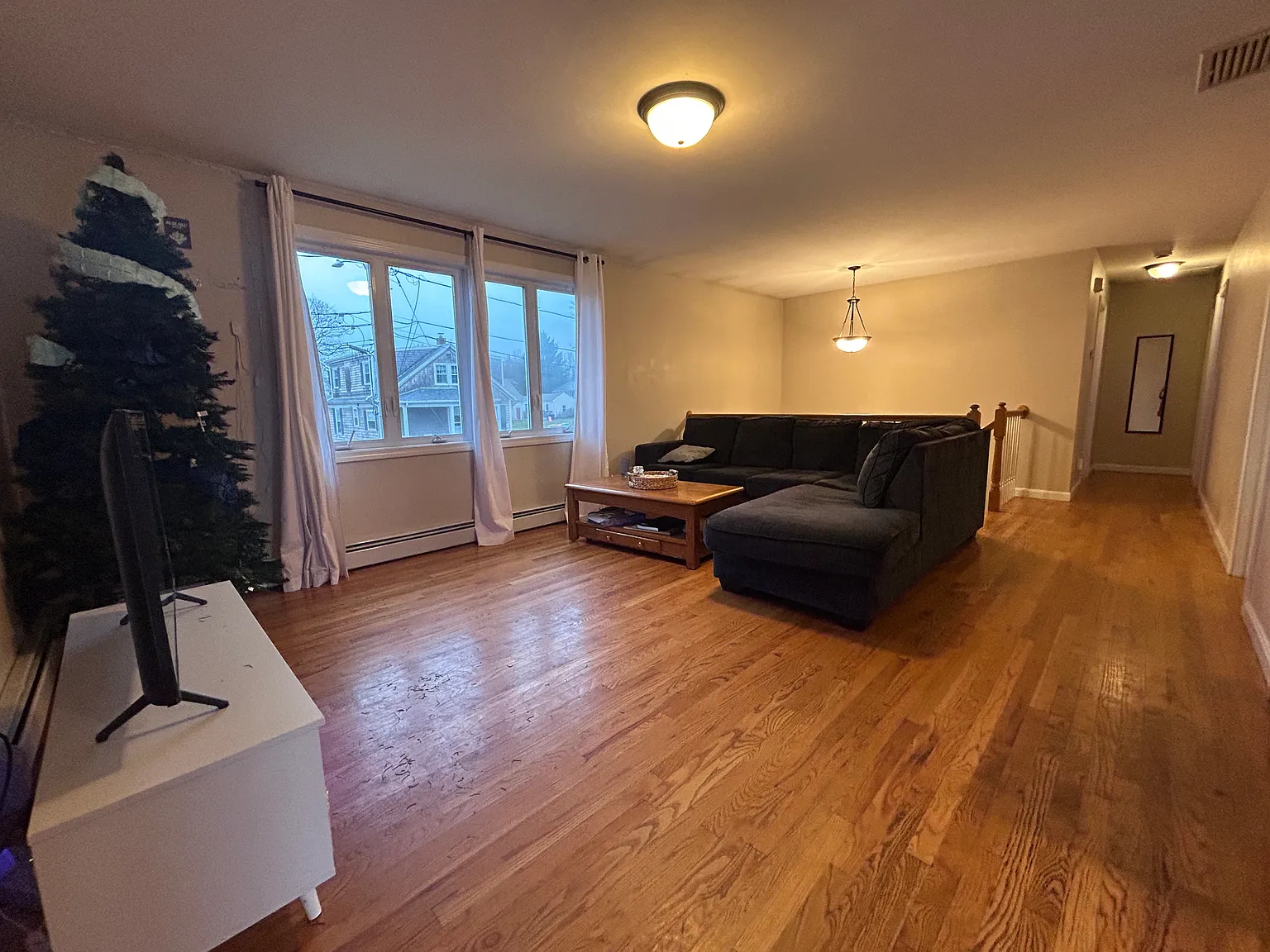 4 bed, 1800 sqft, $3,600 — Photo 4