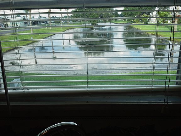 4th image of 100 Parson Dr