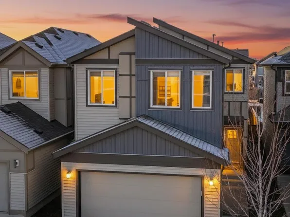 1803 Dumont Cres SW, Edmonton, AB T6W 3V8