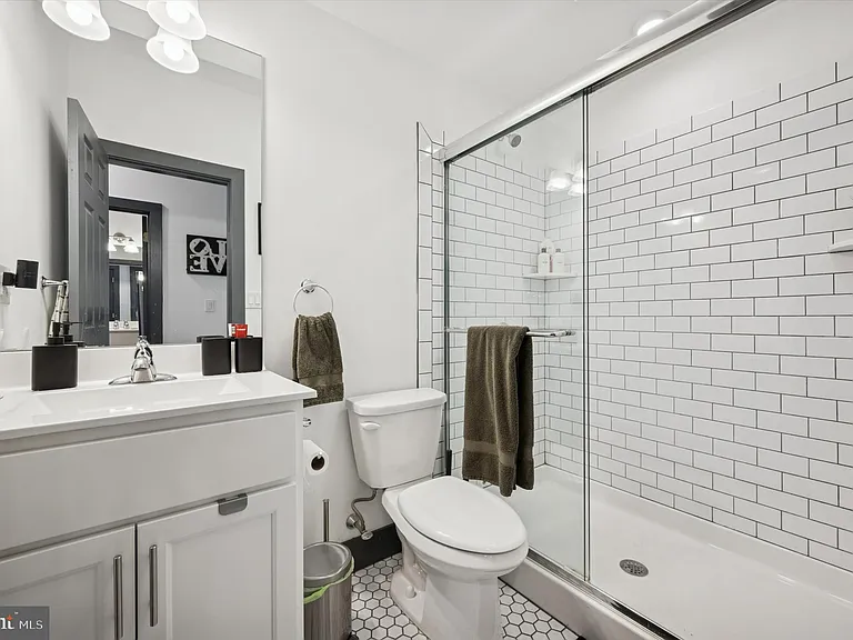 124 Levering St #26-2A — Photo 9