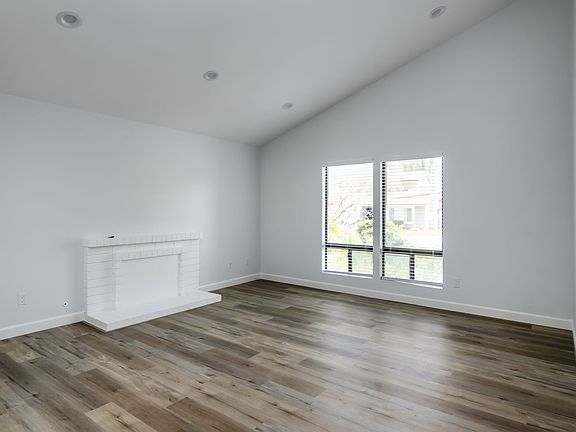 3rd image of 30831 Catarina Dr