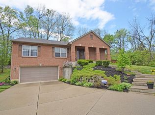 8279 Barnesburg Rd, Cincinnati, OH 45247