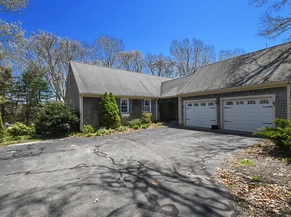 23 Old Forge Rd, North Falmouth, MA 02556