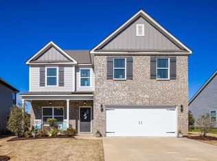 1095 Pine Valley Dr, Calera, AL 35040