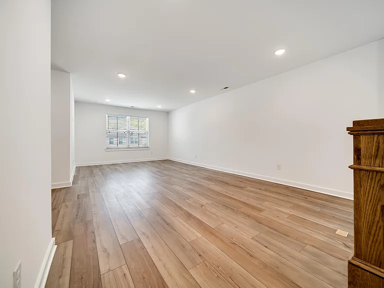 253 Gulfstream Dr — Photo 29
