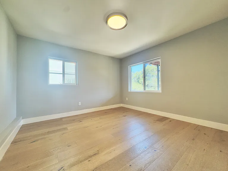 914 Everett Ave — Photo 68