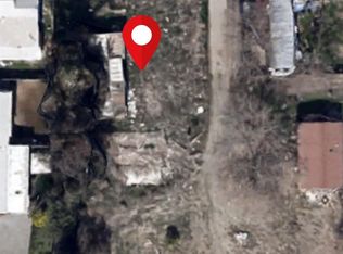 152 Walnut St, Hanford, CA 93230