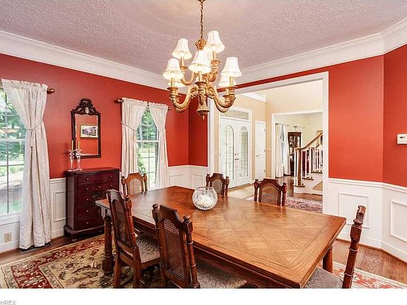 4th image of 348 Meadow Oaks Trl