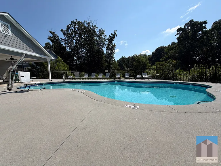 3782 Oxford Cir — Photo 45